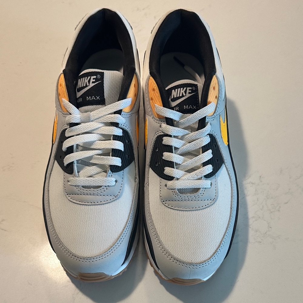 NEW! 10.5 Men's Air Max 90 Gum Bottoms! Ochre Yellow, Grey, White and Black - Picture 2 of 6
